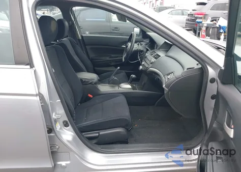 2011 Honda Accord 2.4 Lx-P from USA, damaged, VIN 1HGCP2F49BA100952